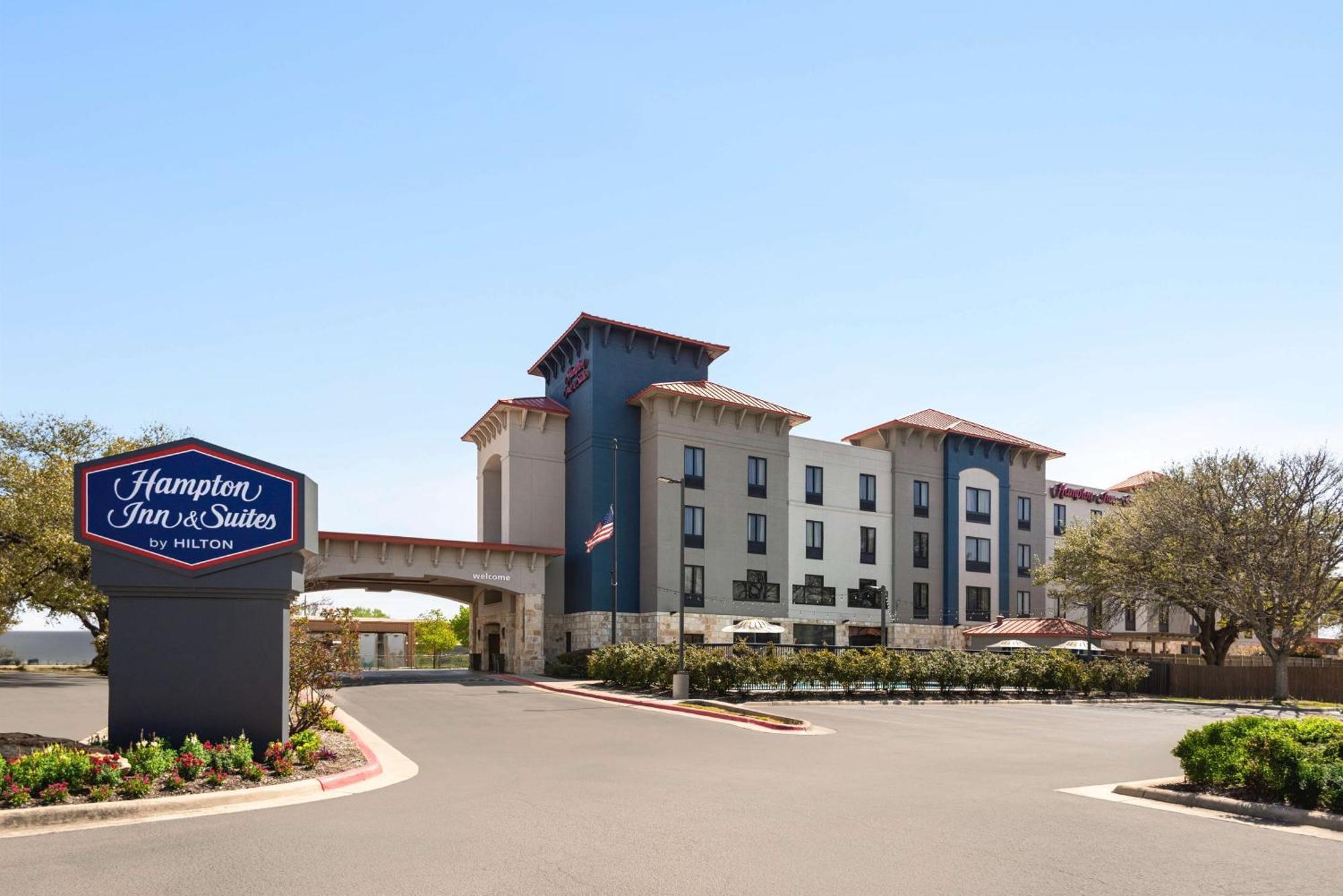 Hampton Inn & Suites San Marcos Exterior foto